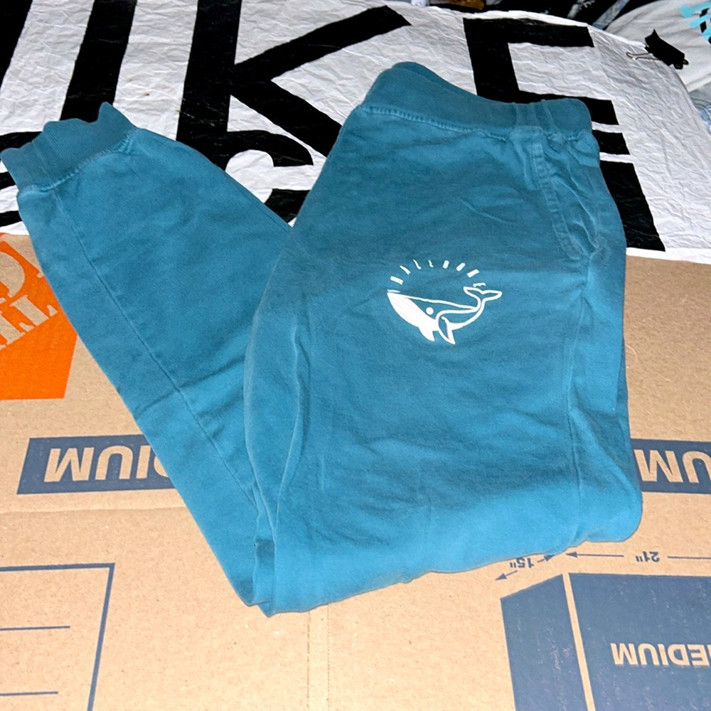 Whale Bone sweatpants